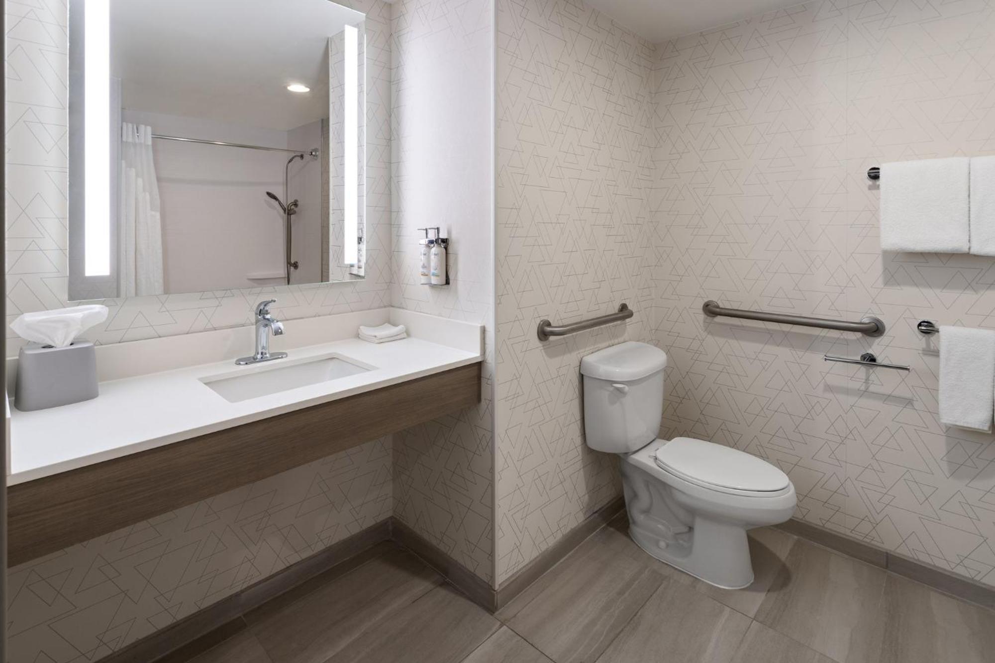 Holiday Inn Express Hotel & Suites Freeport By Ihg Esterno foto